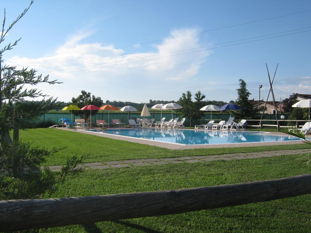 Agriturismo Trebis Вольта-Мантована Экстерьер фото