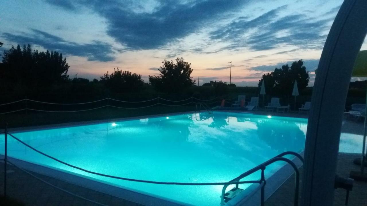 Agriturismo Trebis Вольта-Мантована Экстерьер фото